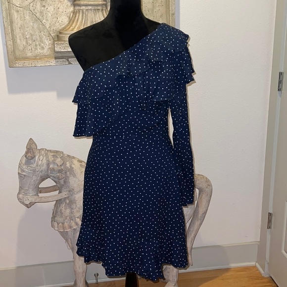 WAYF one shoulder ruffle blue white polka dot mini dress M - Picture 5 of 12